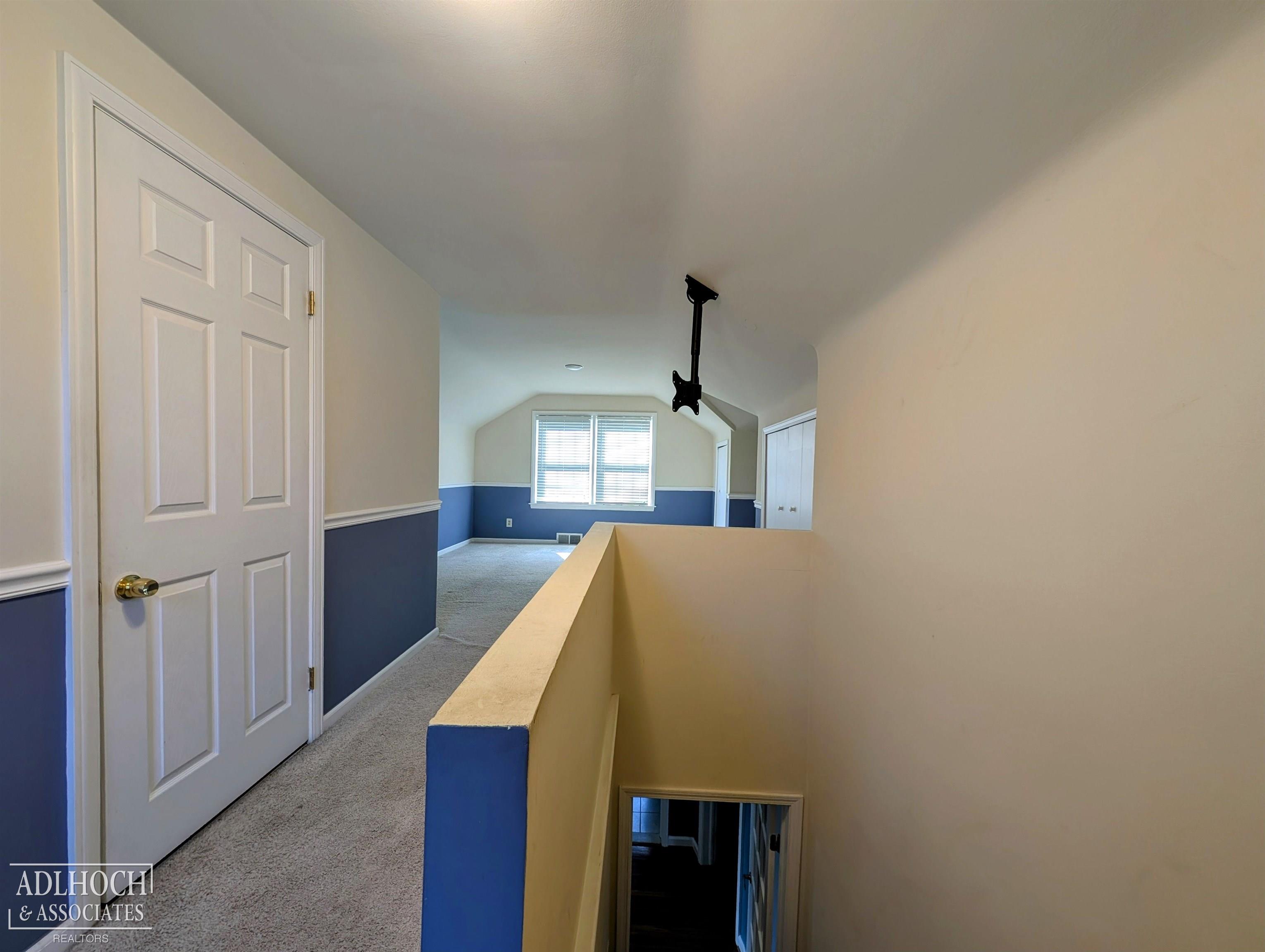 1292 Hampton