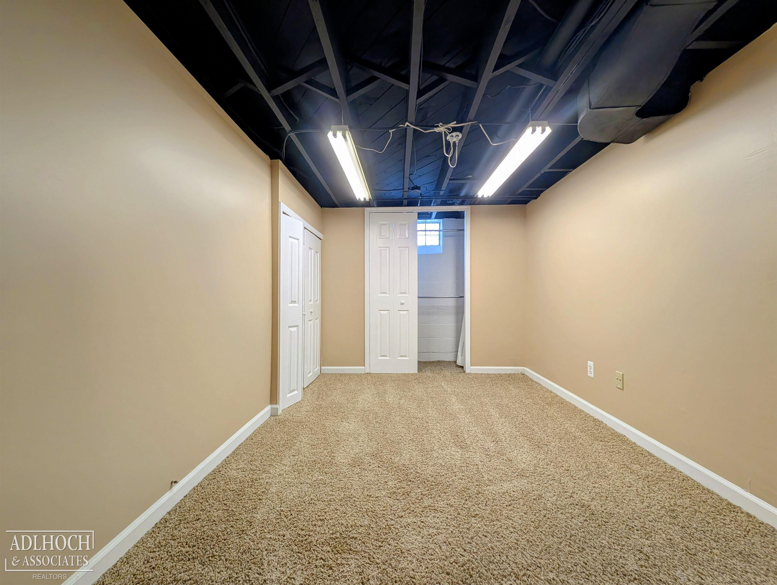 1292 Hampton