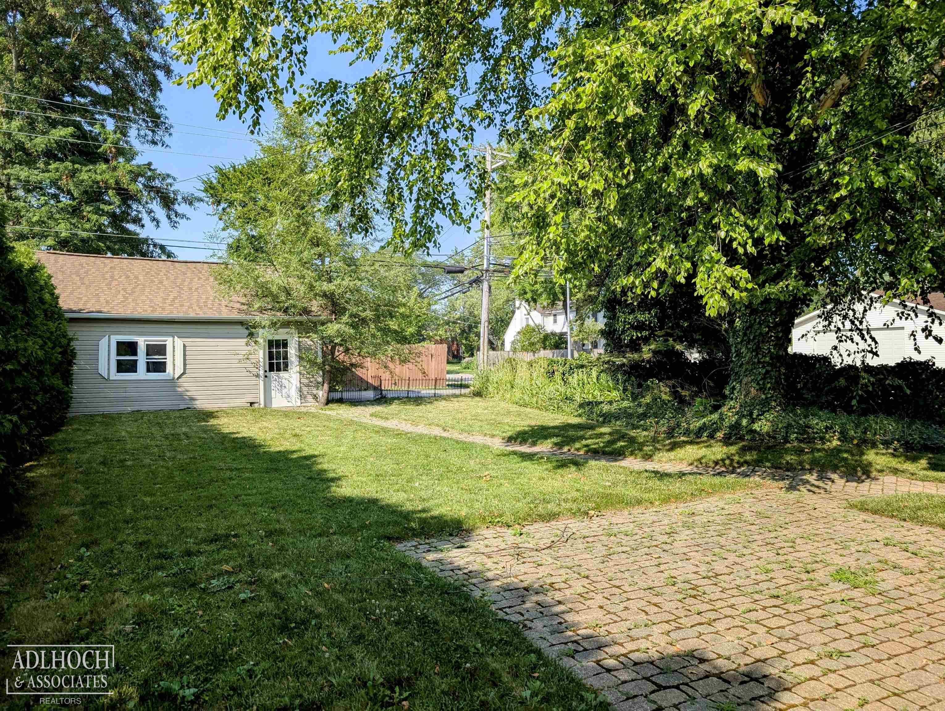1292 Hampton