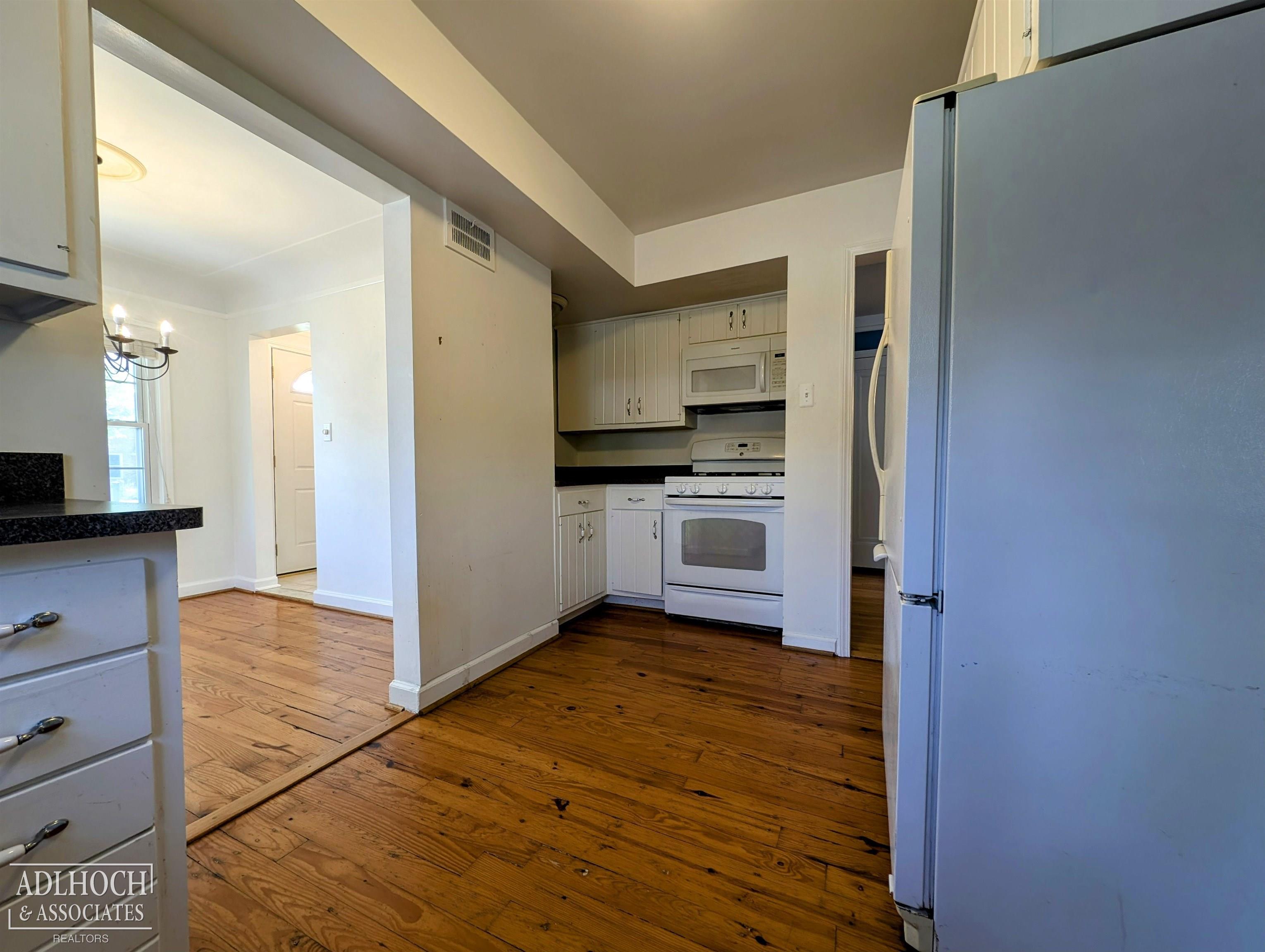 1292 Hampton
