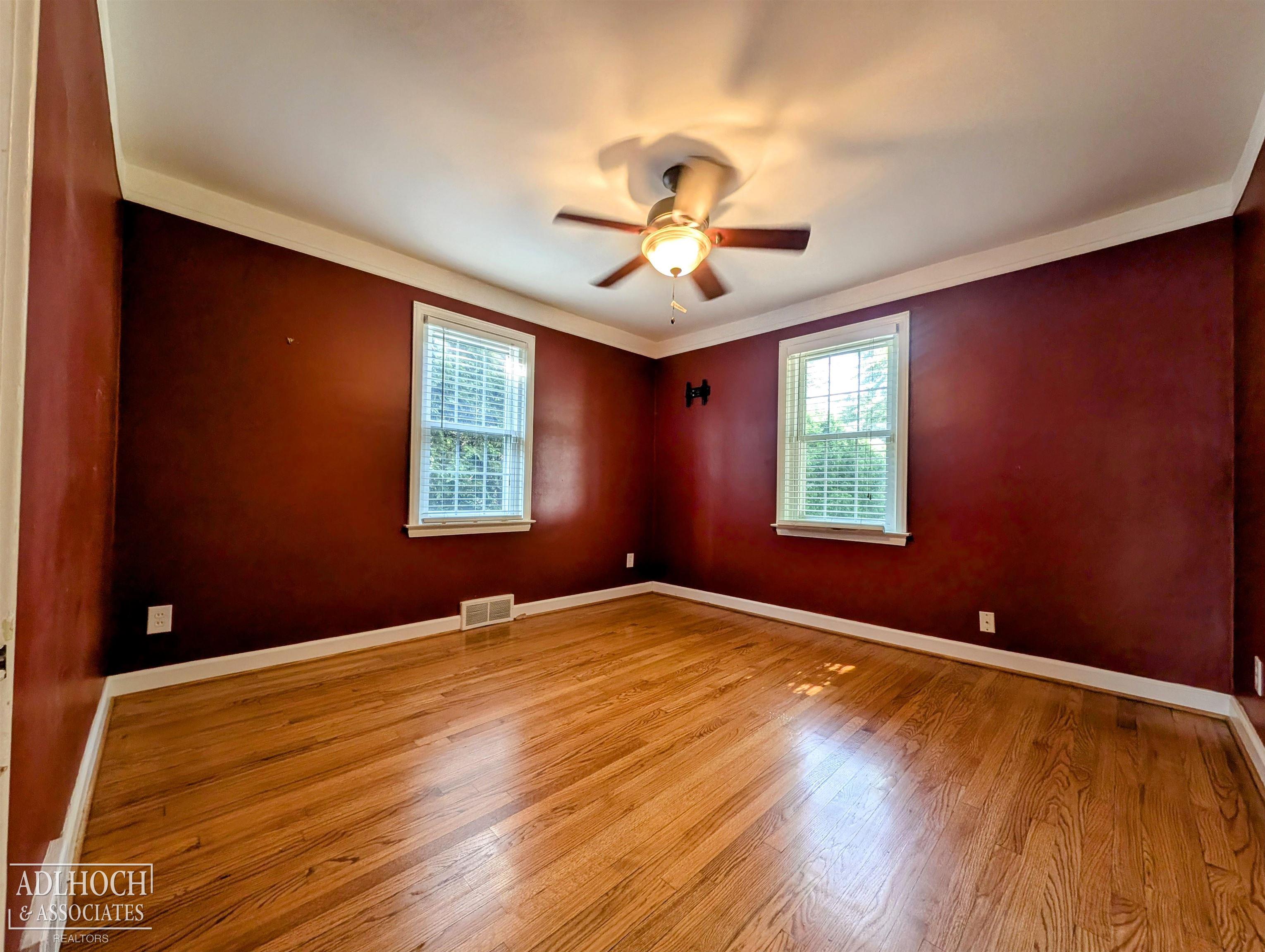 1292 Hampton