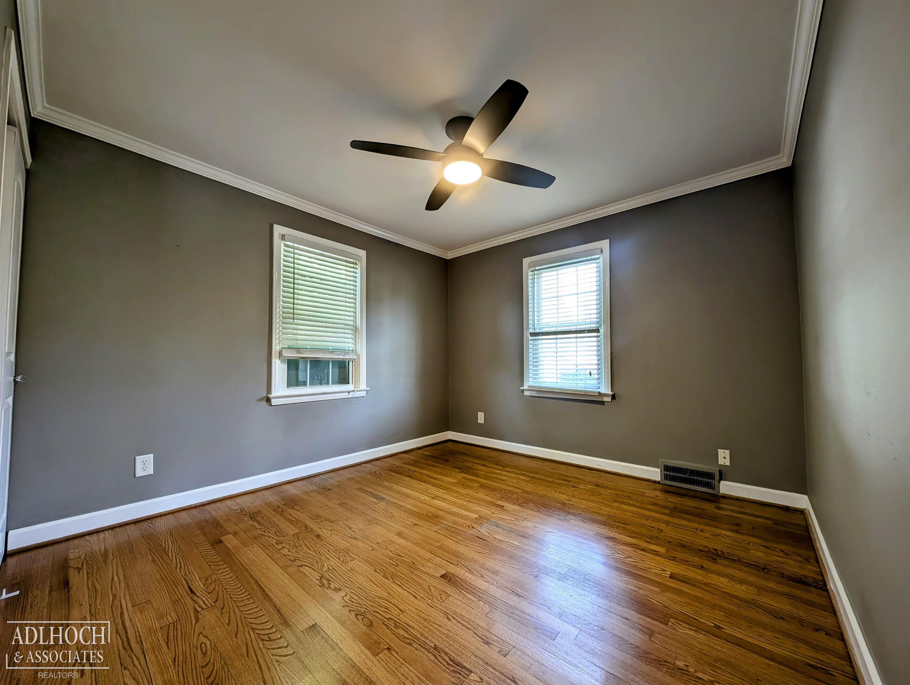 1292 Hampton