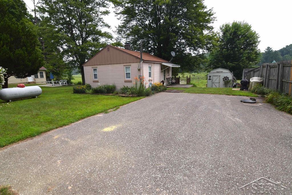 Homes for sale in Hay Township Gladwin, MI | 2165 Hillside Dr, Hay Township Gladwin, MI 48612 | MLS# 61050184163