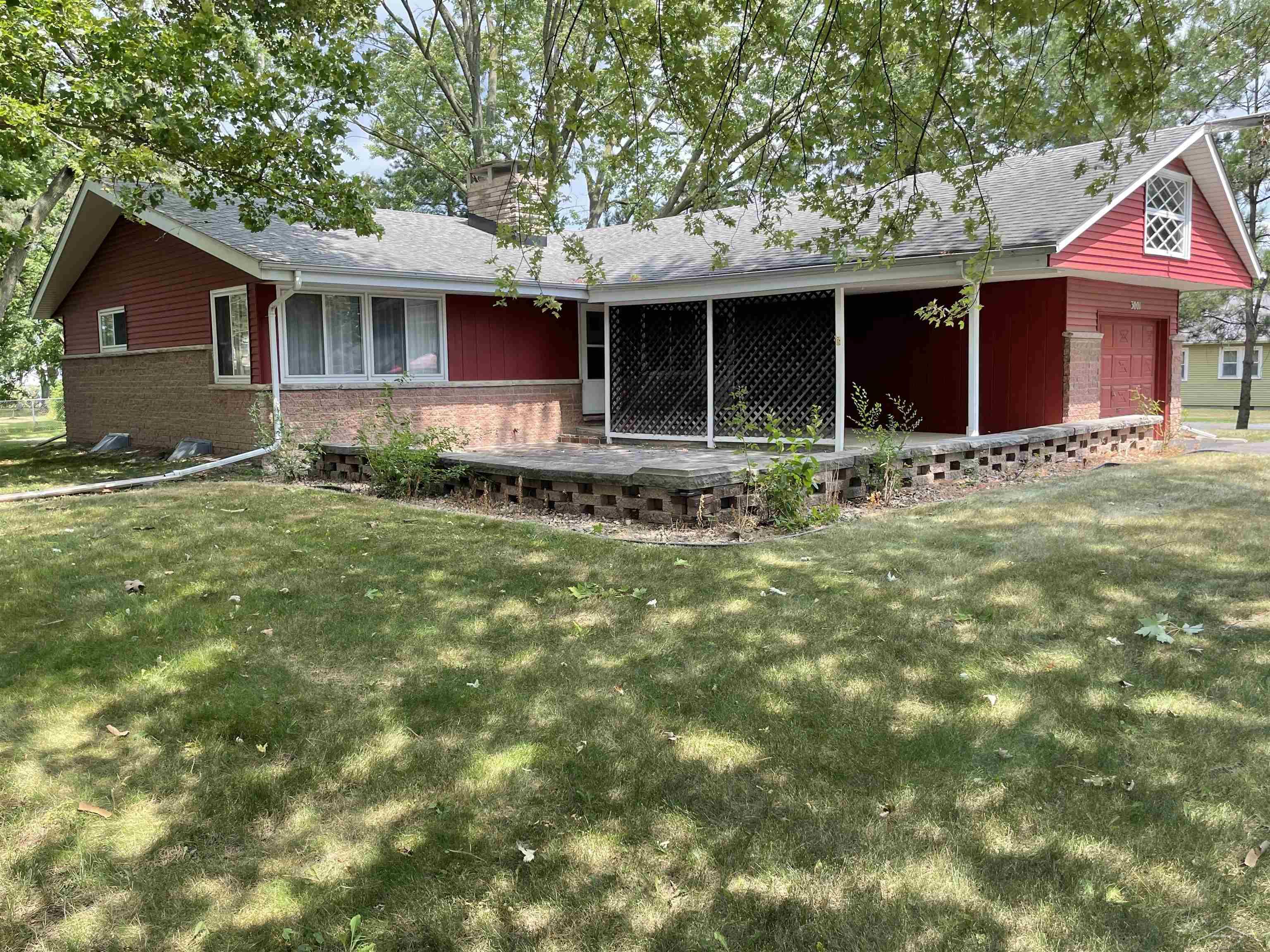 Homes for sale in Saginaw, MI | 3001 Eddy St, Saginaw, MI 48604 | MLS# 61050184652