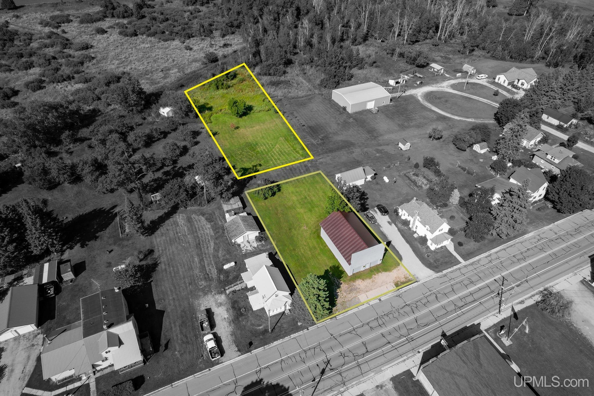 5820 Hwy M35 Highway - Real estate property