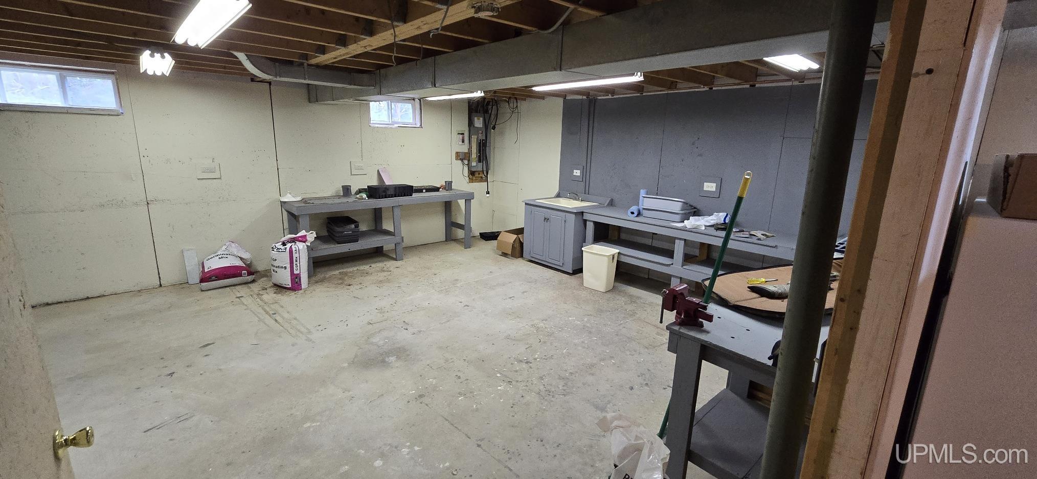 N3700 N Motts Landing Drive