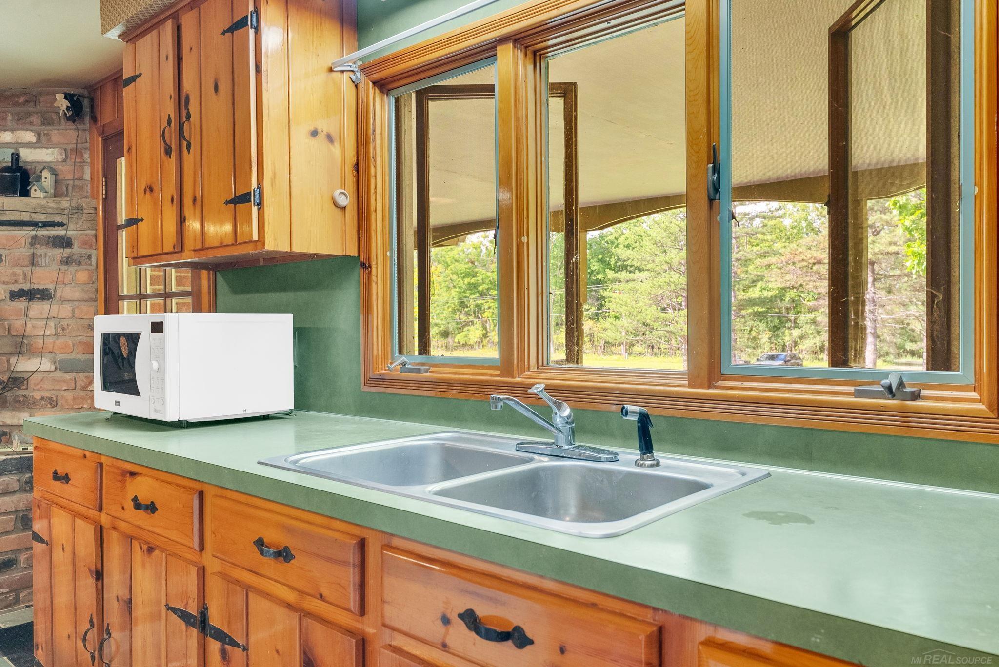 13559 Jeddo Road, Lynn, MI, 48097