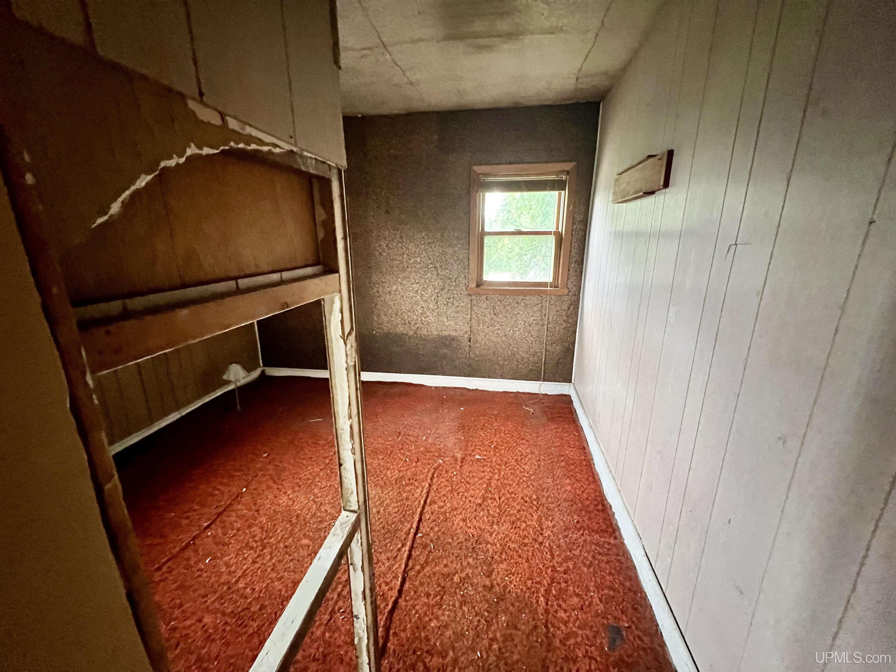 712 N Milwaukee Avenue