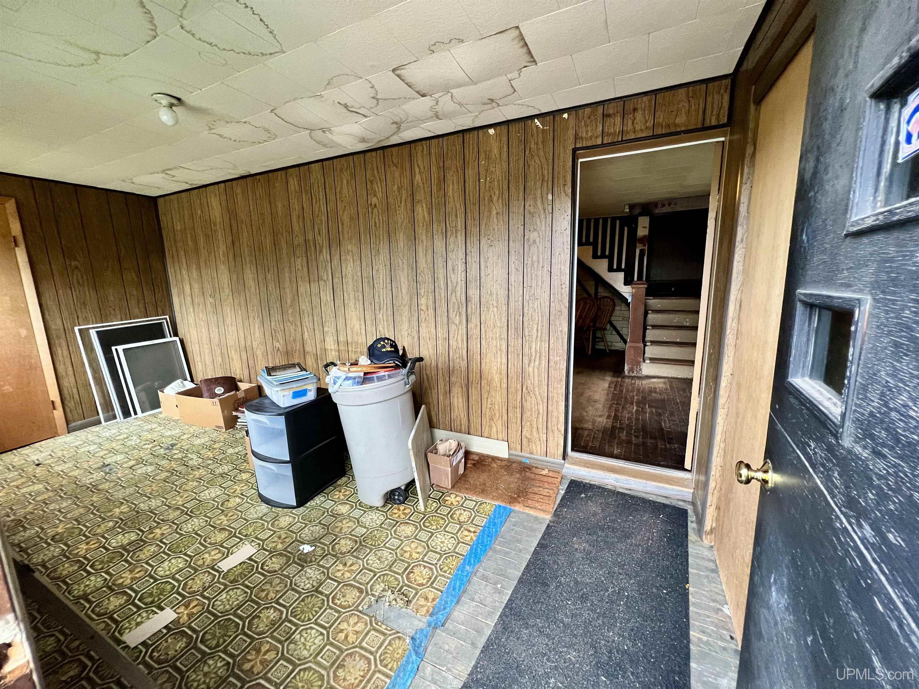 712 N Milwaukee Avenue