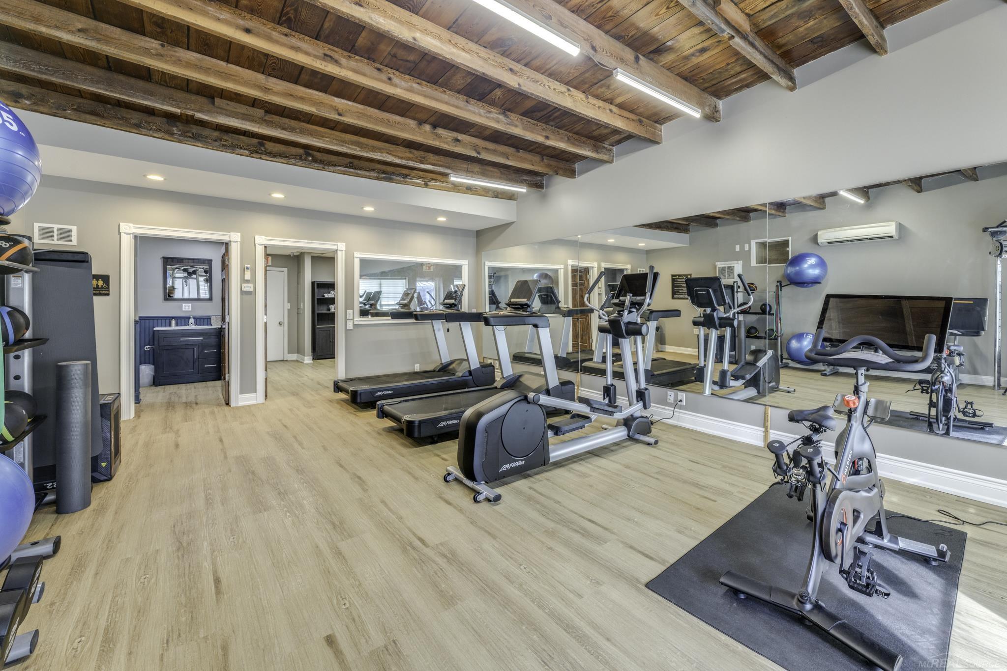 5520 Main Street, Lexington, MI, 48450