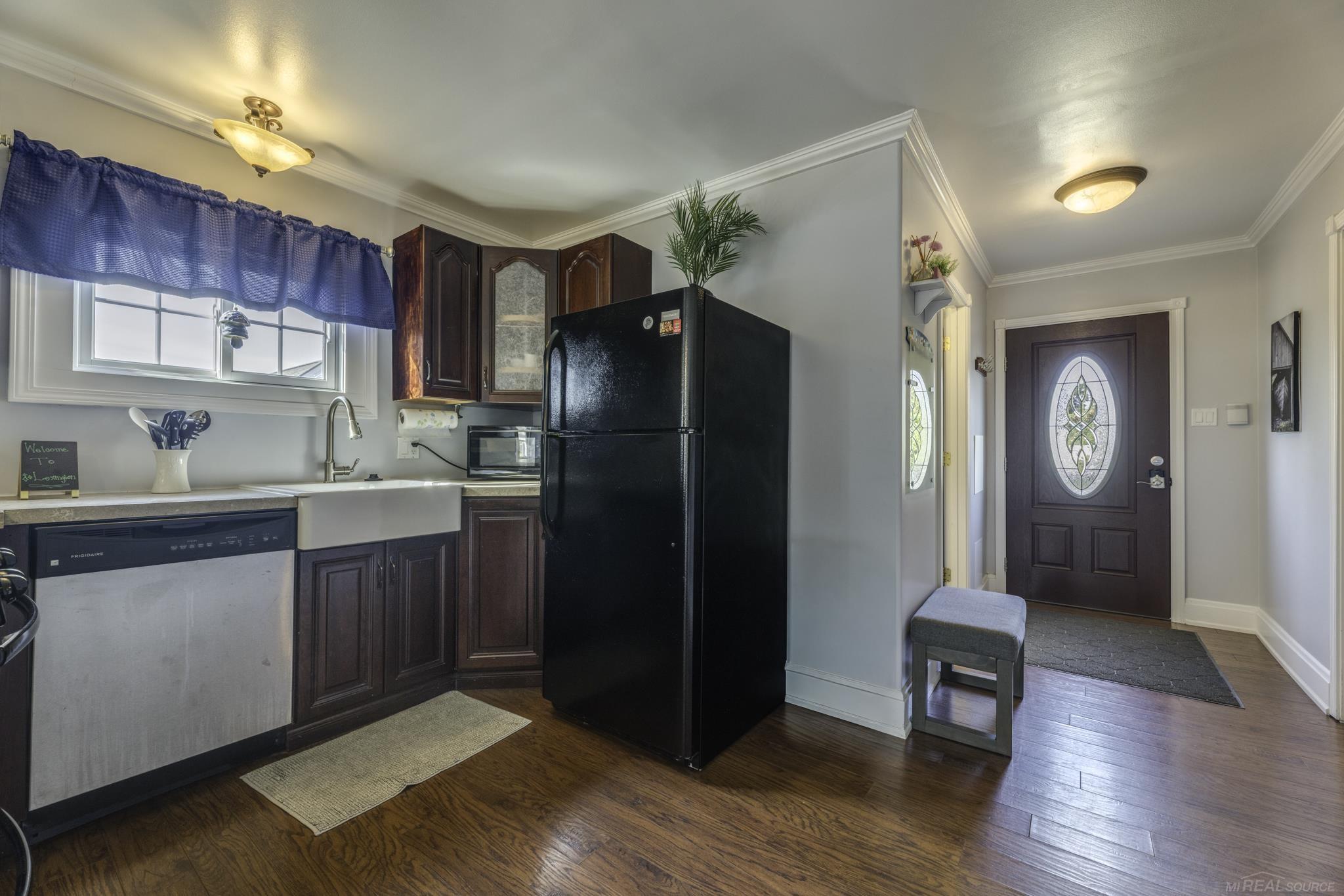 5520 Main Street, Lexington, MI, 48450