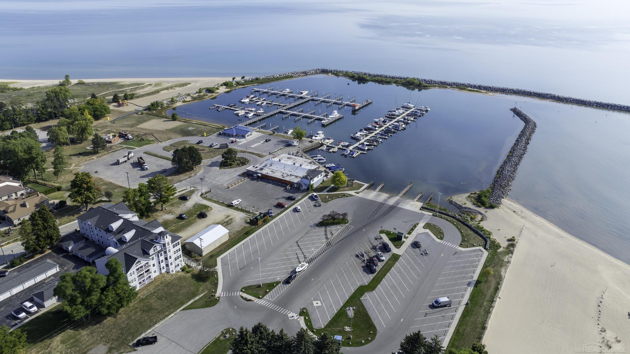 5520 Main Street, Lexington, MI, 48450