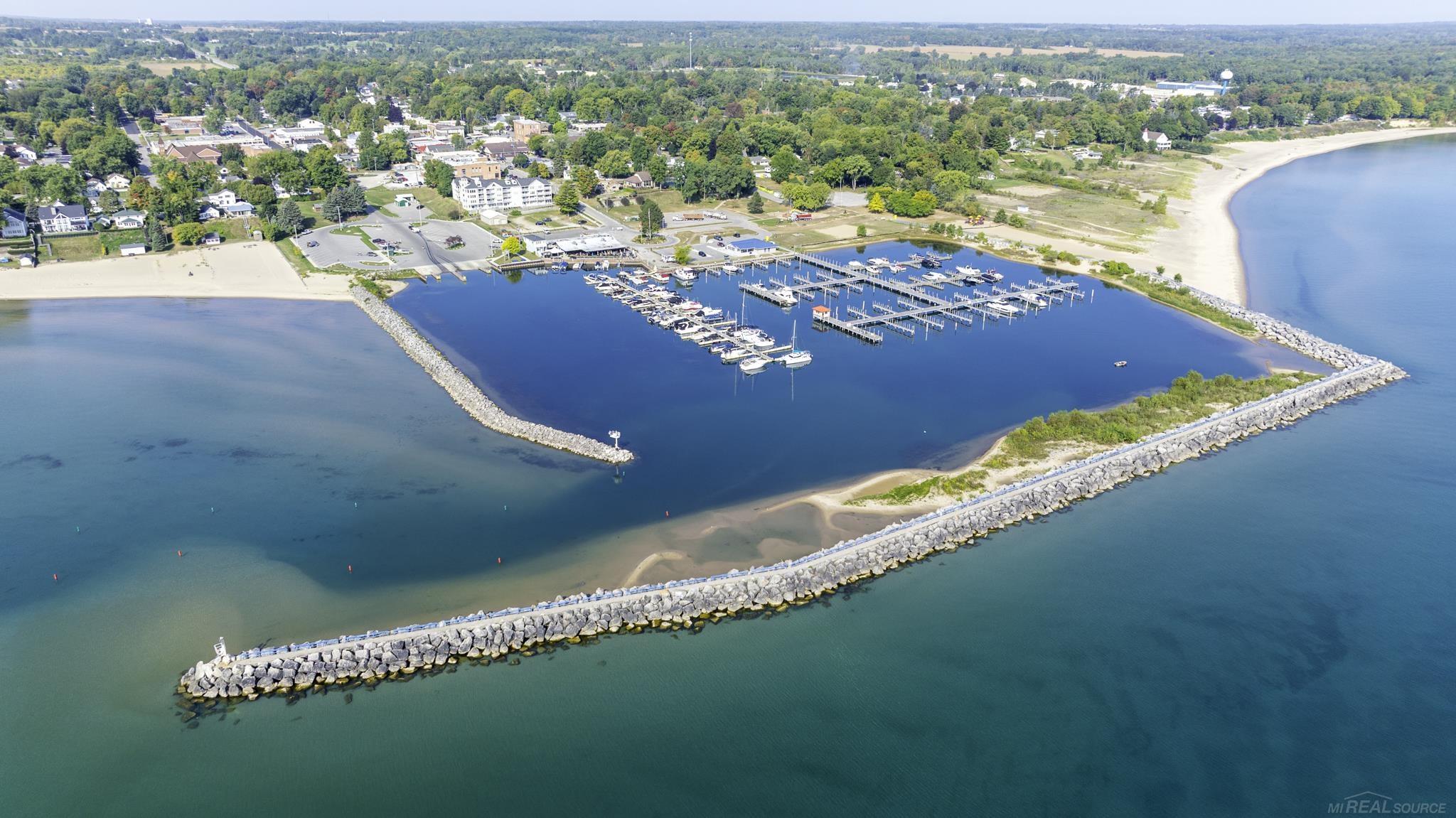 5520 Main Street, Lexington, MI, 48450