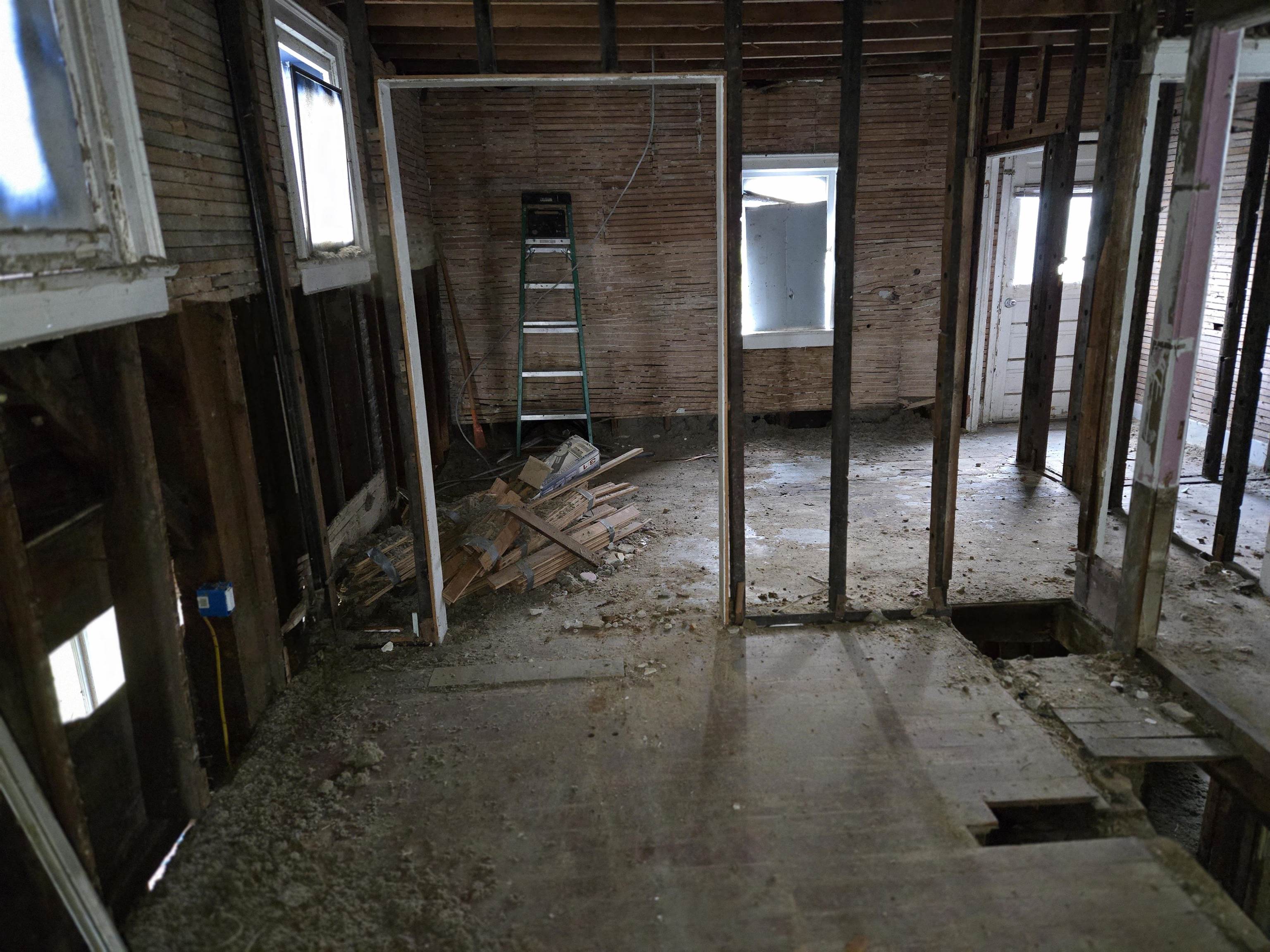 339 N Main Street photo 11