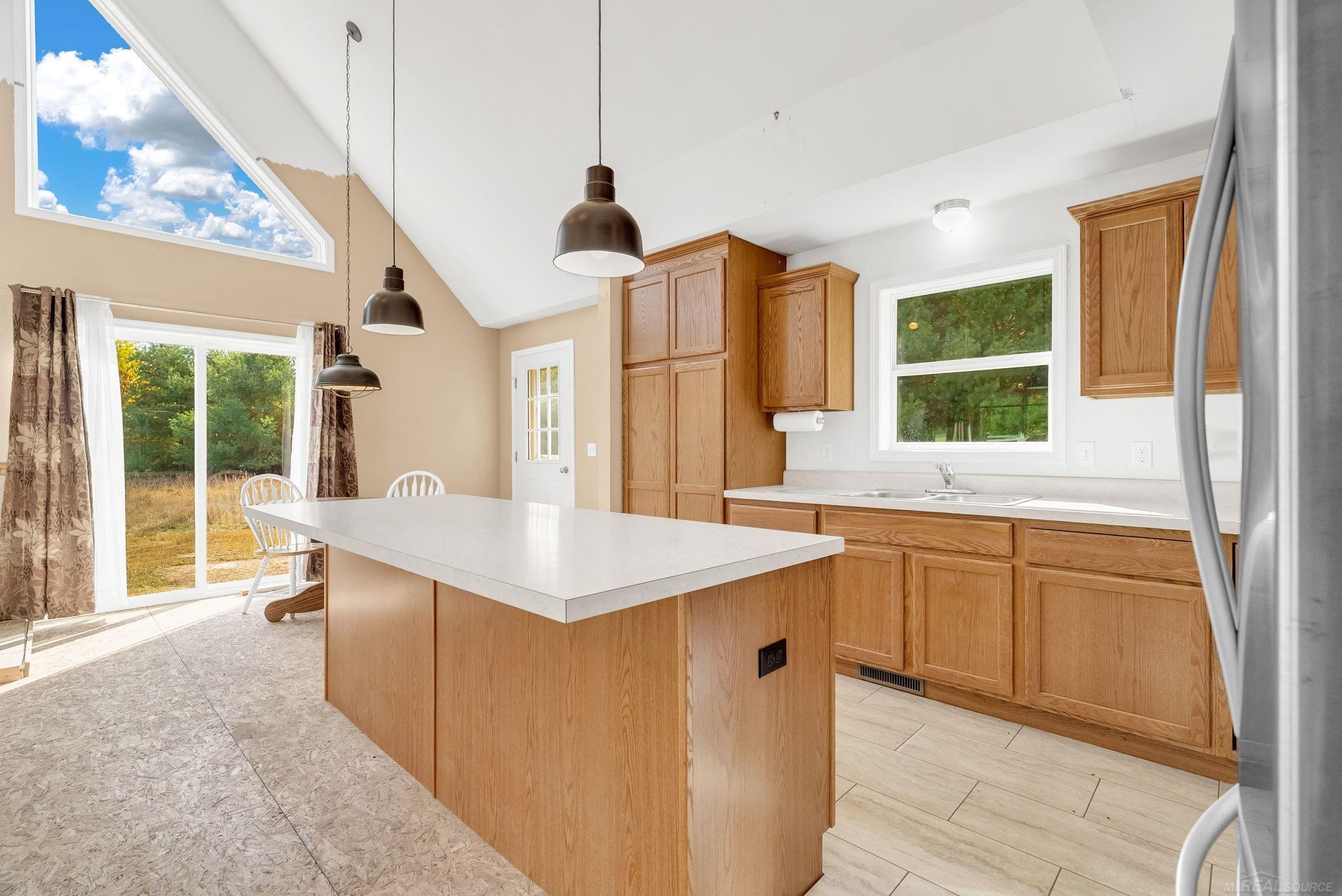 6136 Burns Line Road, Croswell, MI, 48422