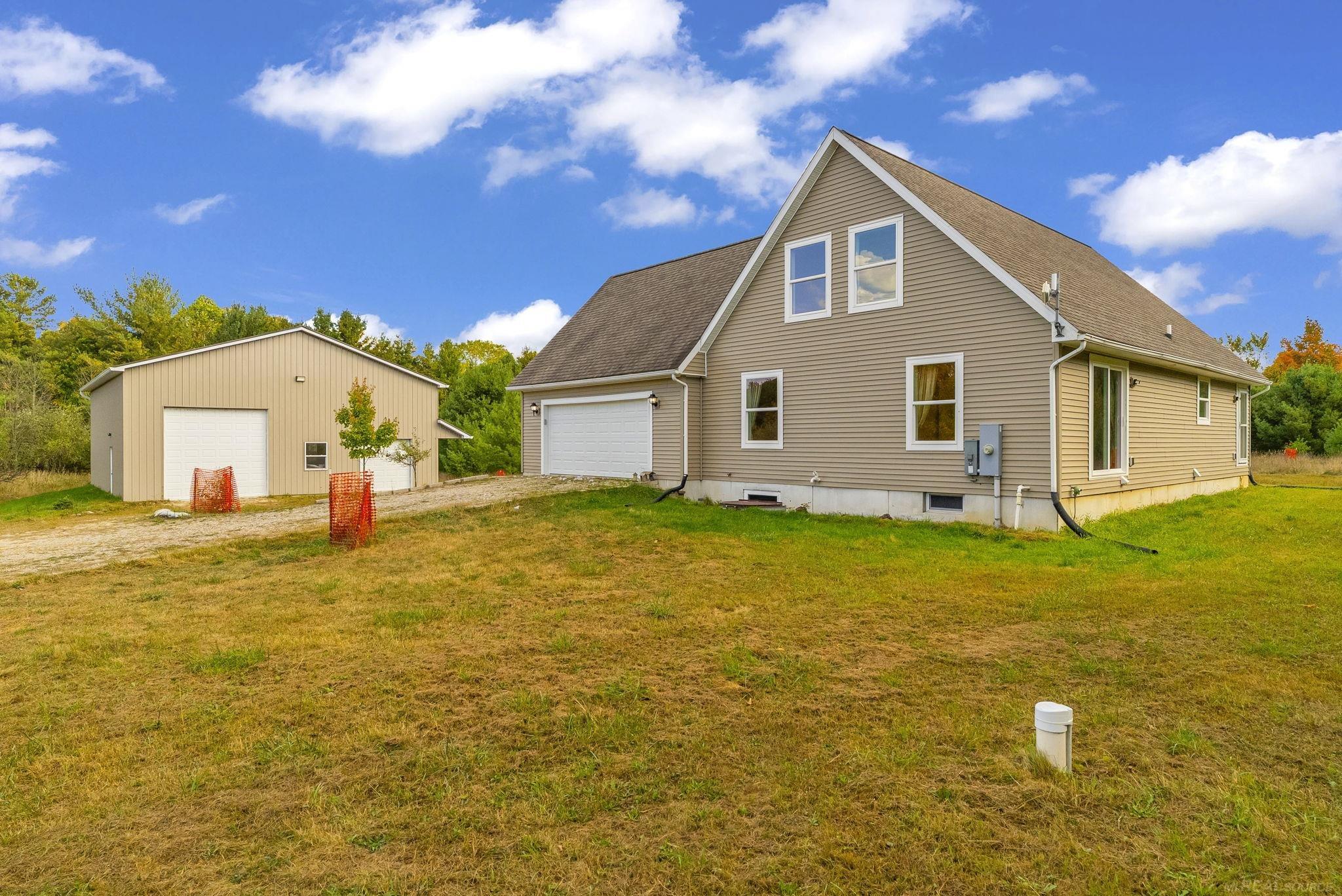 6136 Burns Line Road, Croswell, MI, 48422