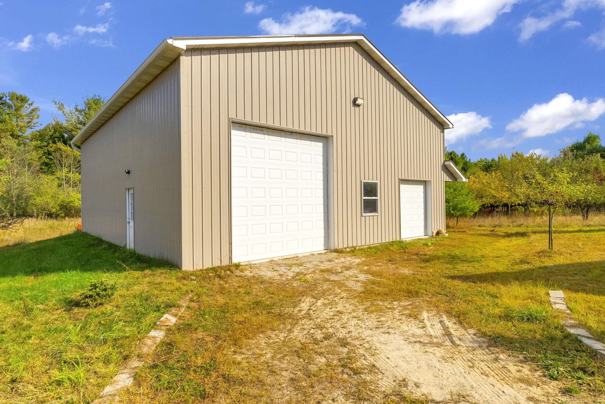 6136 Burns Line Road, Croswell, MI, 48422