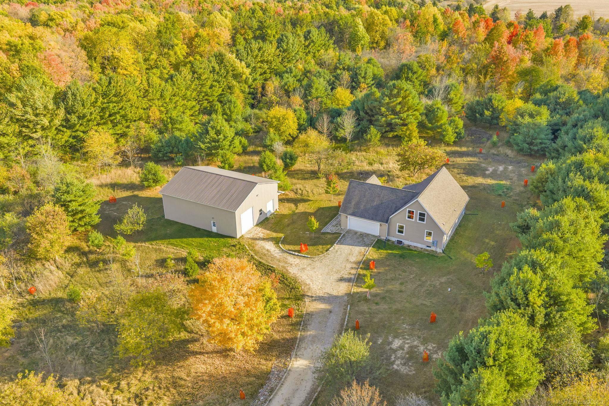 6136 Burns Line Road, Croswell, MI, 48422