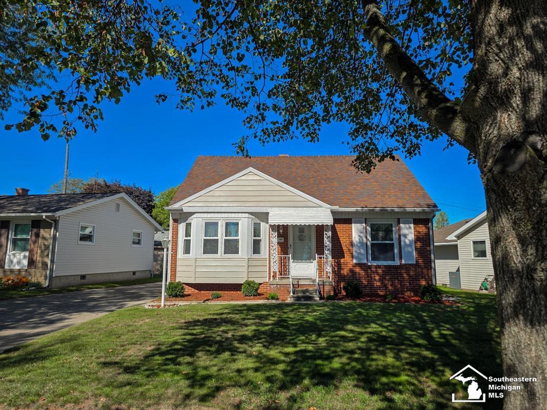 Homes for sale in Monroe City Monroe, MI | 954 Jefferson Ct, Monroe City Monroe, MI 48161 | MLS# 57050190929