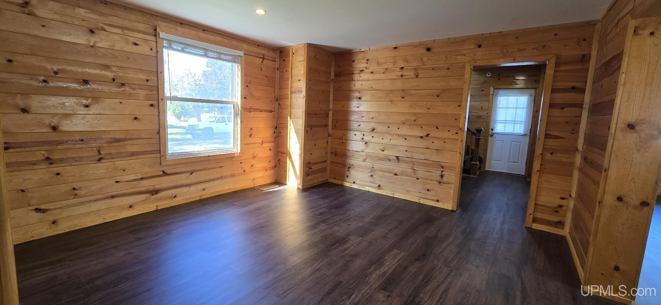 601 E Margaret Street