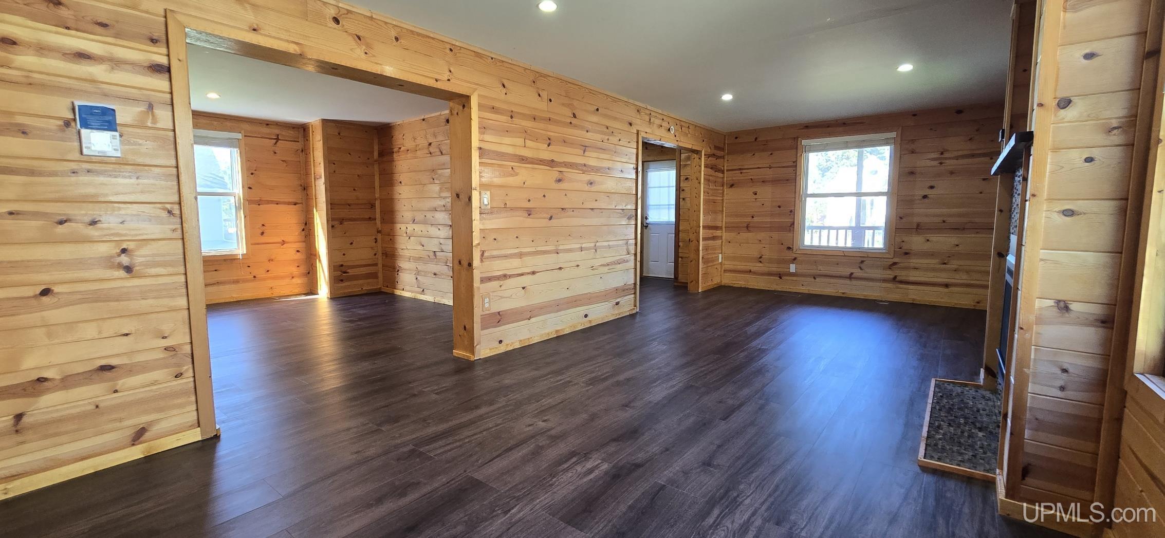 601 E Margaret Street