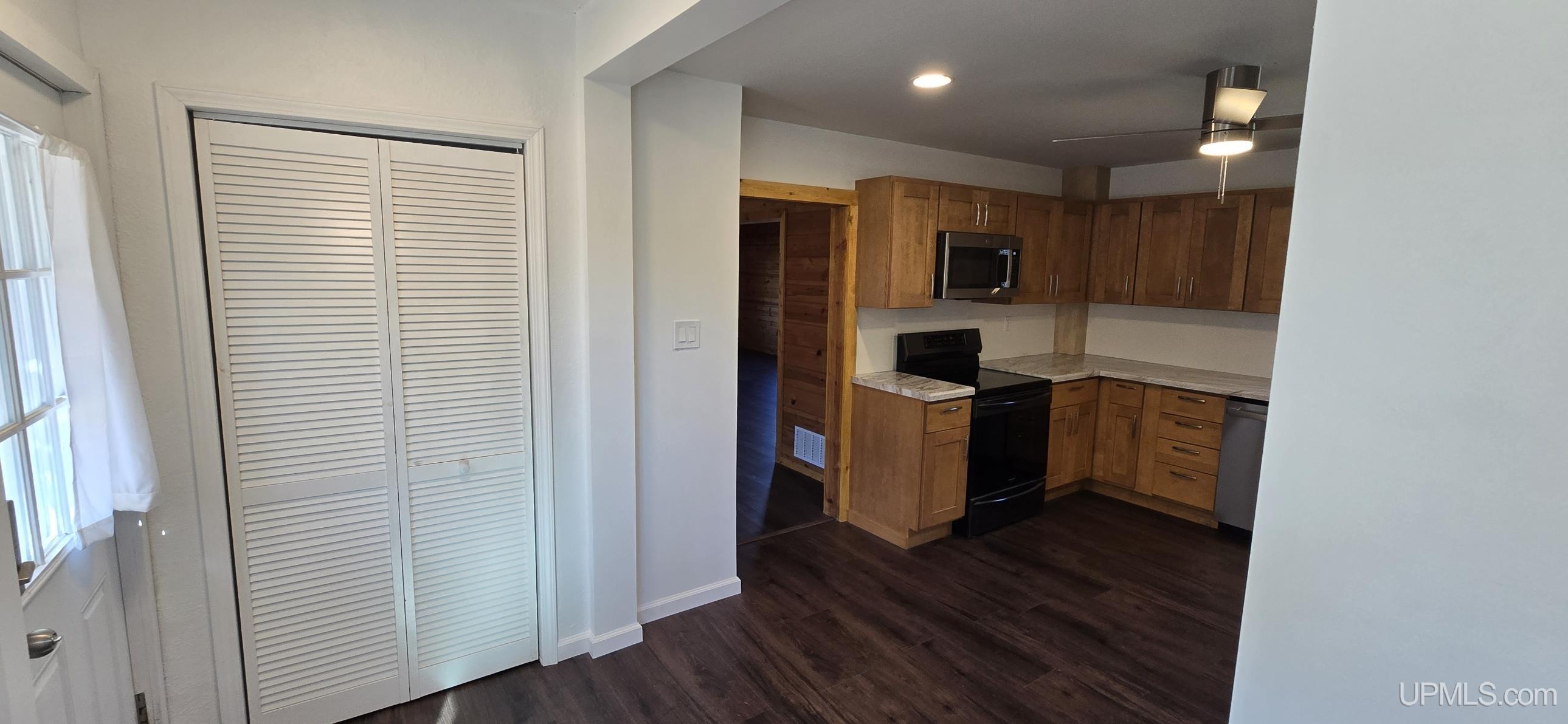 601 E Margaret Street