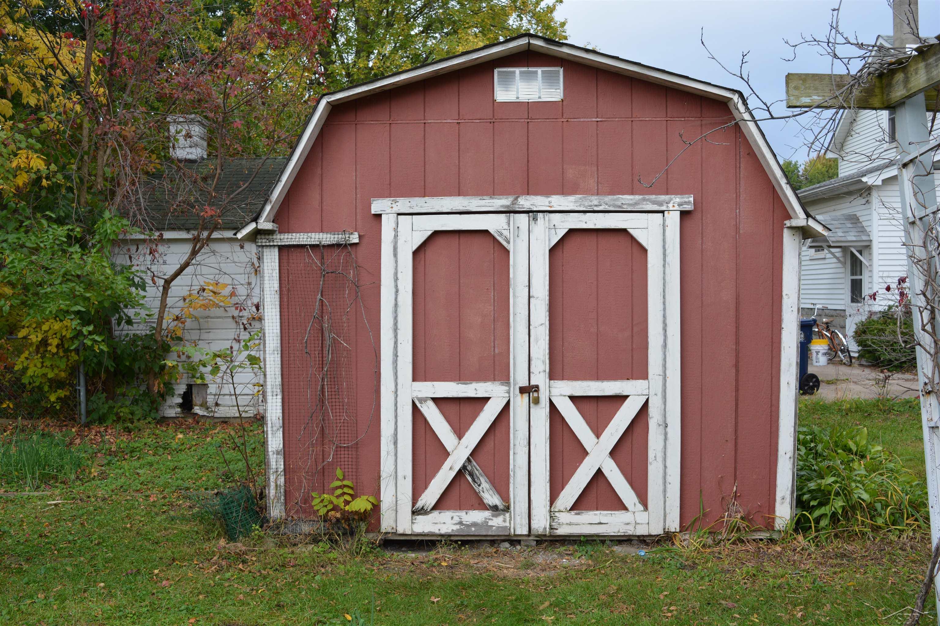 Homes for sale in Bay City City Bay, MI | 714 Nebobish Ave, Bay City City Bay, MI 48708 | MLS# 61050191463