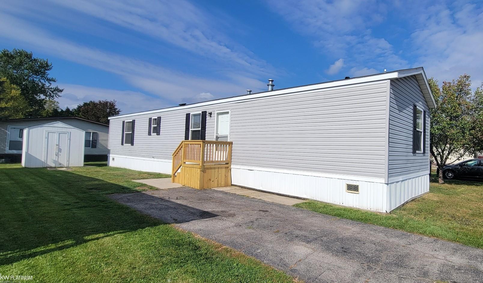 48575 Sandifer CT ShelbyCharterTownship_Macomb Michigan 48317