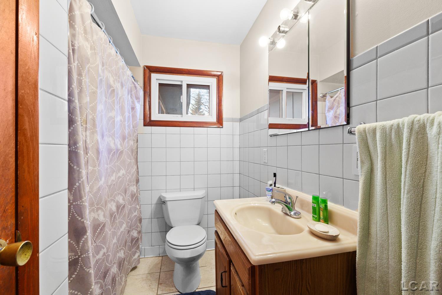 110 E South Street, Adrian, MI, 49221