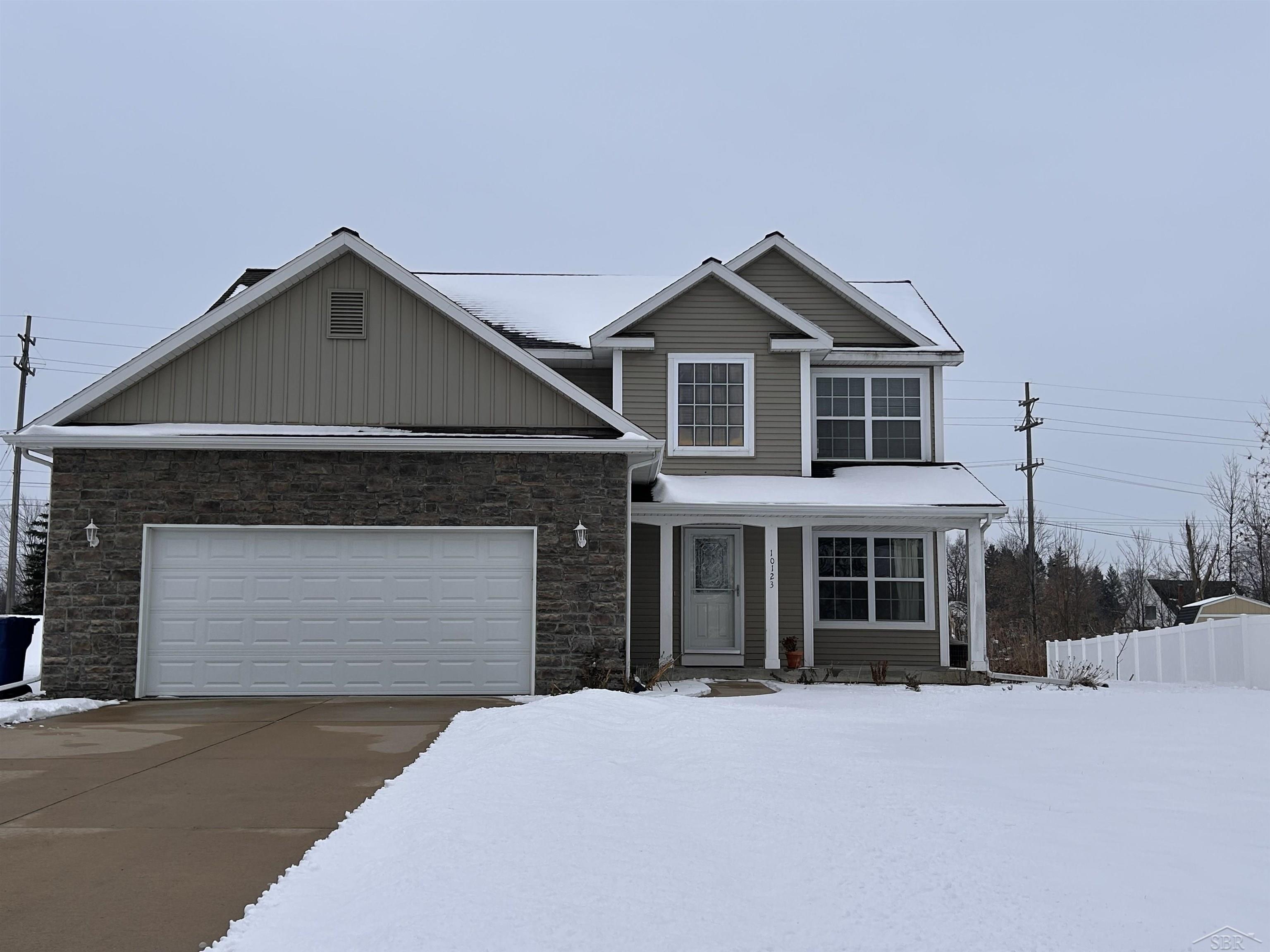 Homes for sale in Freeland, MI | 10123 Hawk Dr, Freeland, MI 48623 | MLS# 50192837