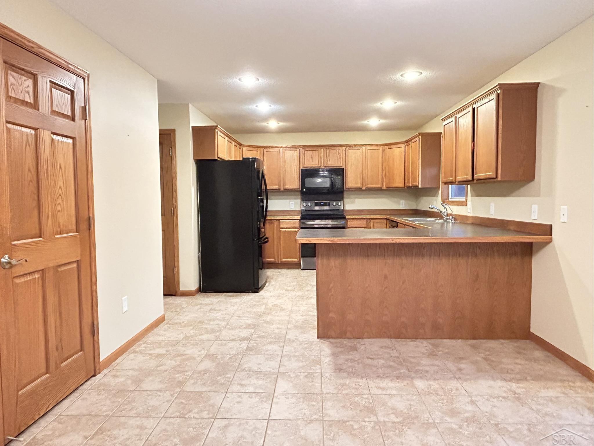 Homes for sale in Freeland, MI | 10123 Hawk Dr, Freeland, MI 48623 | MLS# 50192837