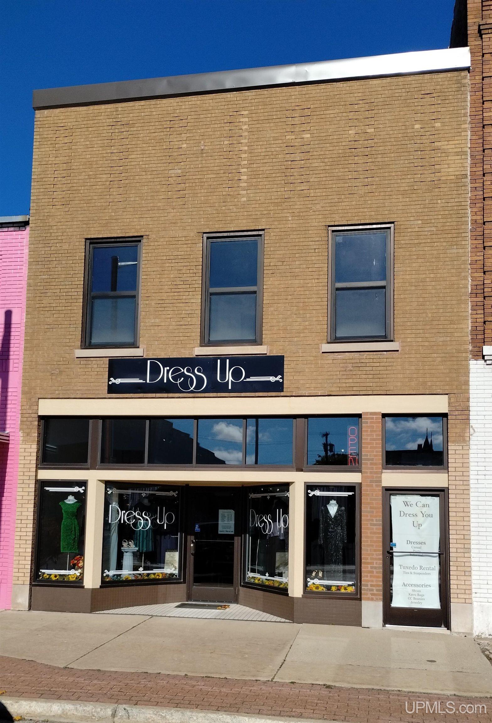 1206 Ludington Street - Real estate property