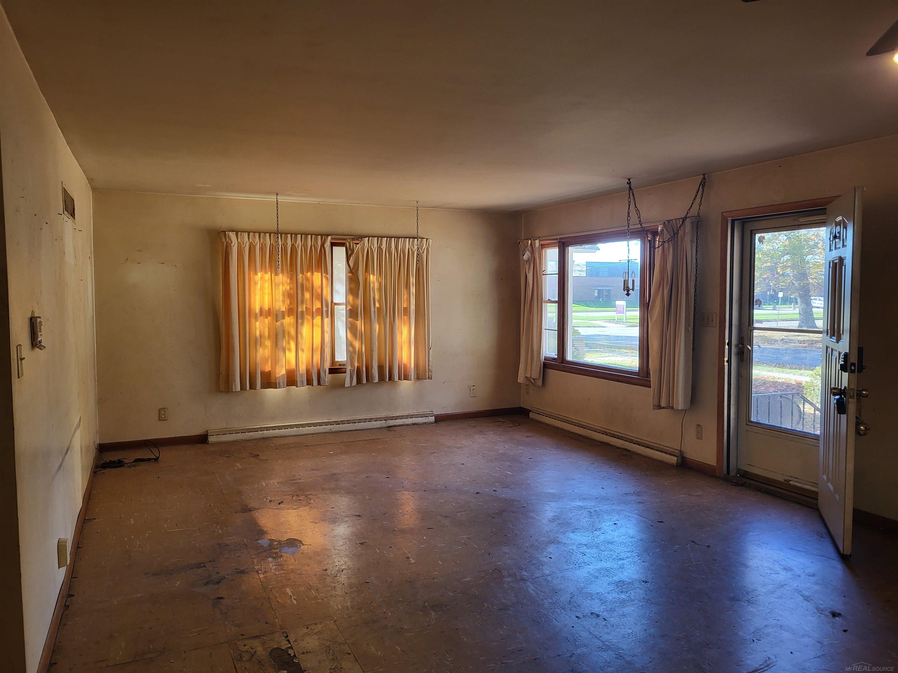 Homes for sale in Muskegon Charter Township Muskegon, MI | 1532 Leahy St, Muskegon Charter Township Muskegon, MI 49442 | MLS# 58050193449