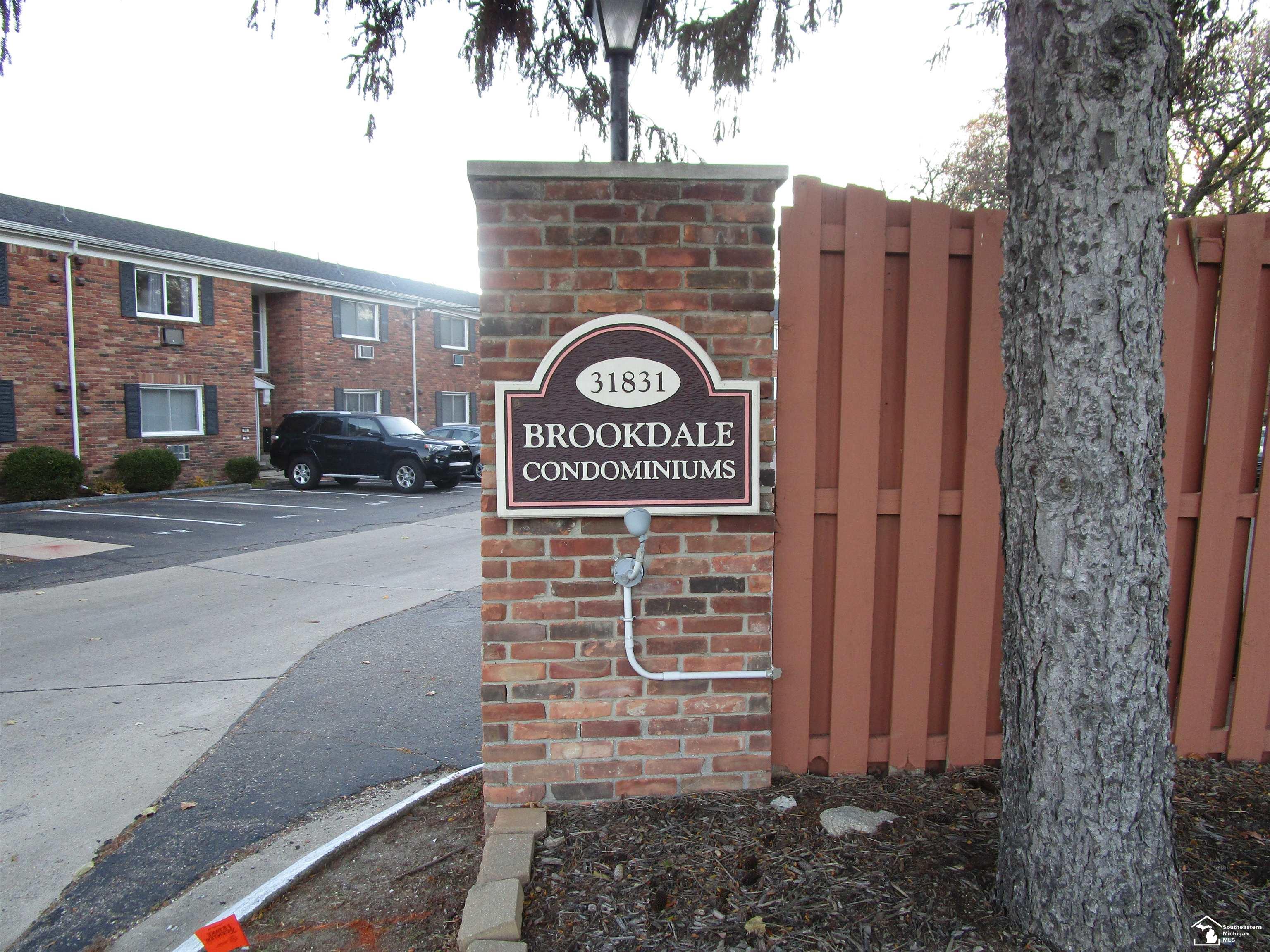 Homes for sale in Farmington City Oakland, MI | 31831 Grand River Ave, Farmington City Oakland, MI 48336 | MLS# 57050193547