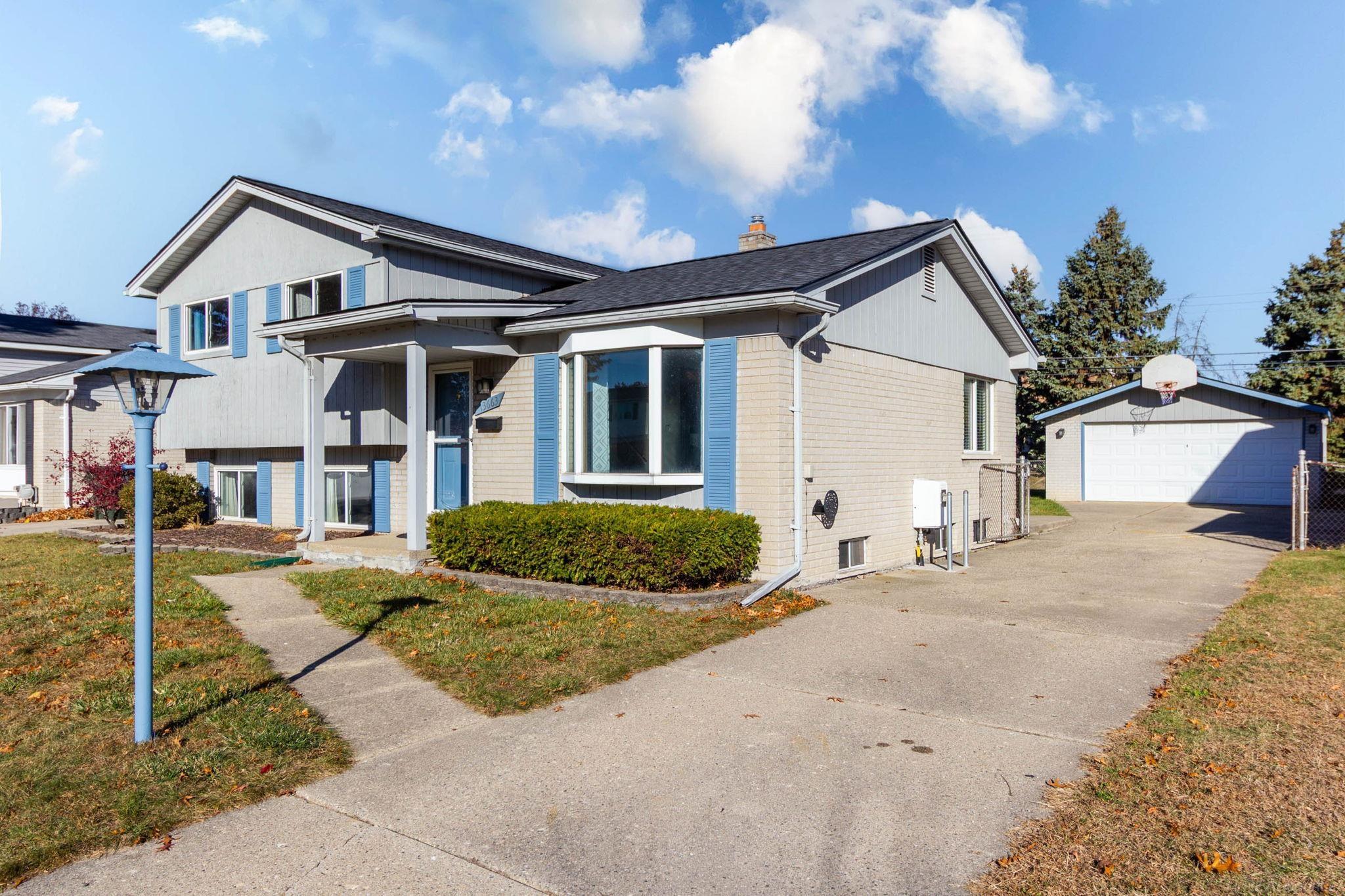 Homes for sale in Sterling Heights City Macomb, MI | 13663 Riverwood Dr, Sterling Heights City Macomb, MI 48312 | MLS# 58050193562