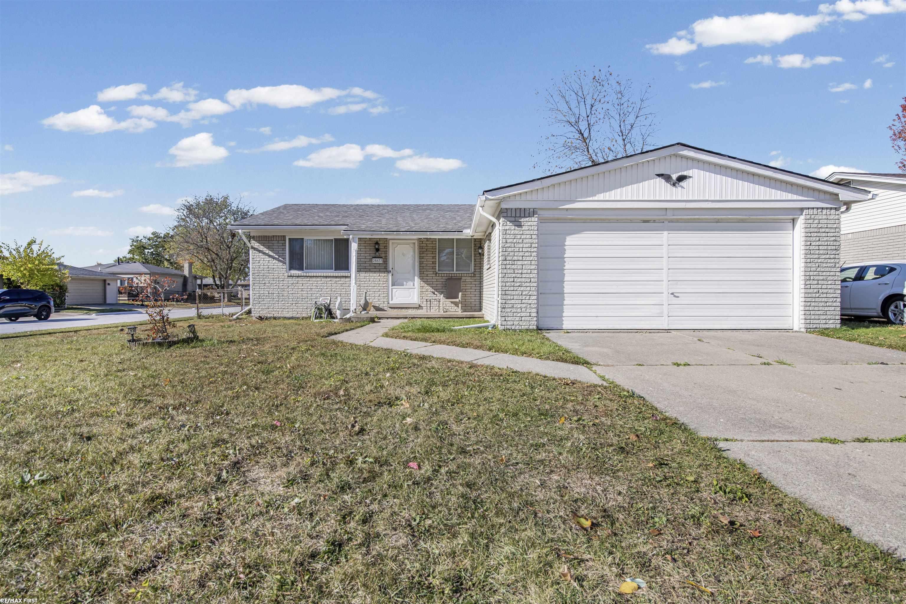 28633 Citation DR RosevilleCity_Macomb Michigan 48066