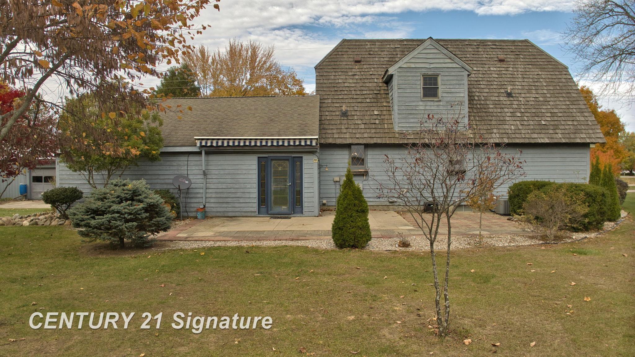 Homes for sale in Chesaning Village Saginaw, MI | 766 S Main St, Chesaning Village Saginaw, MI 48616 | MLS# 5050193668