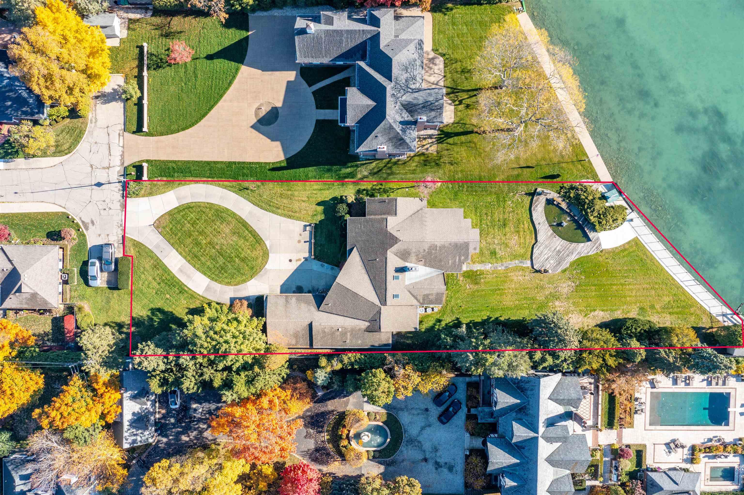 Homes for sale in Grosse Pointe Park City Wayne, MI | 801 Park Ln, Grosse Pointe Park City Wayne, MI 48230 | MLS# 58050195060