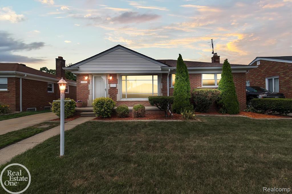 Homes for sale in Roseville City Macomb, MI | 25585 Ronald St, Roseville City Macomb, MI 48066 | MLS# 58050195073