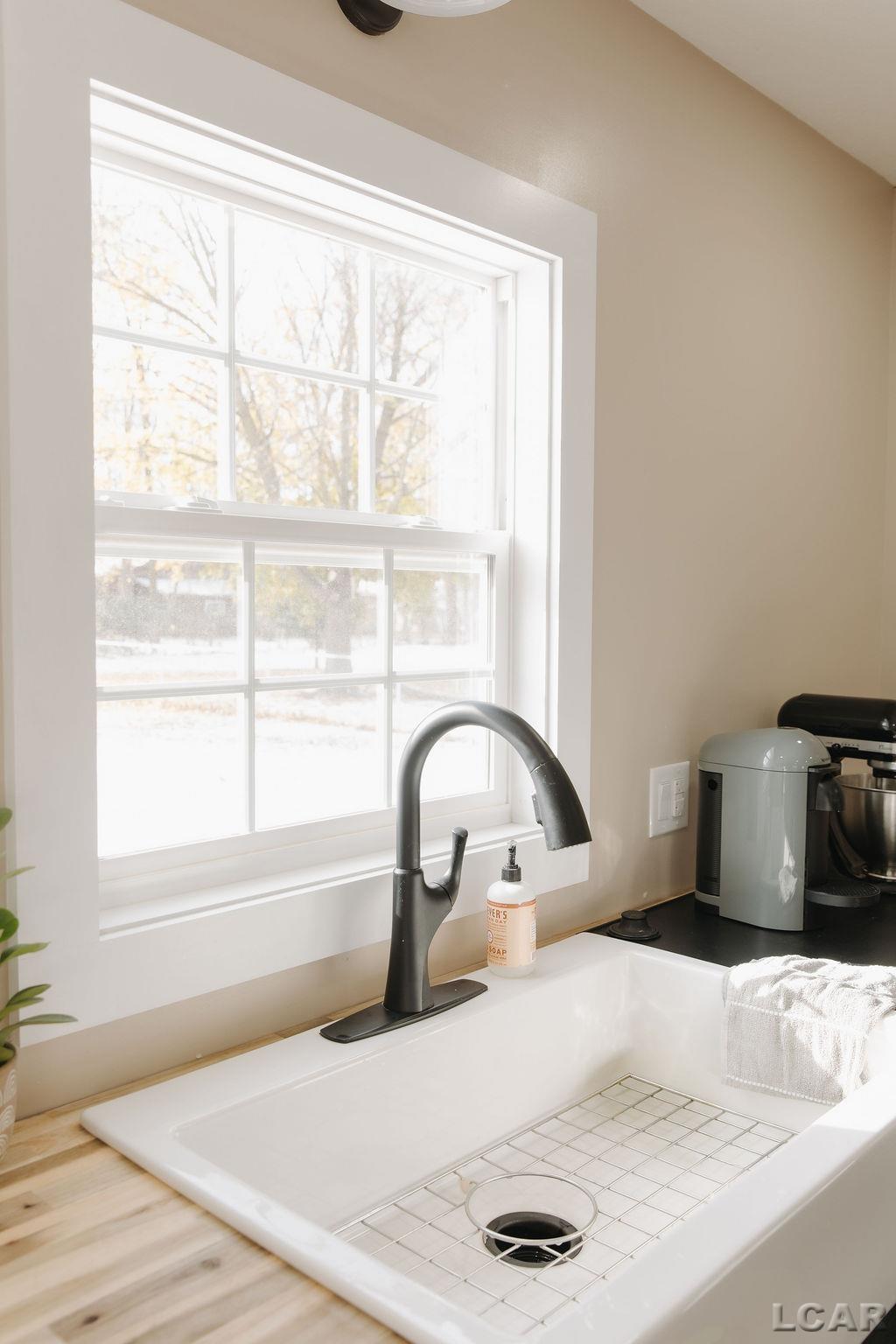 2281 Fairview Drive, Adrian, MI, 49221