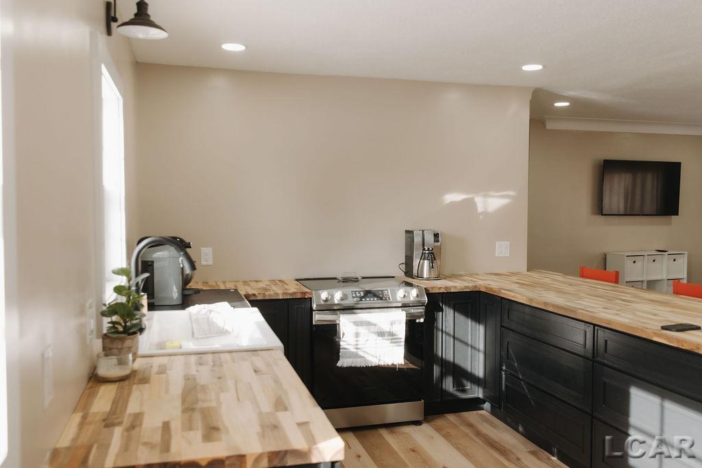 2281 Fairview Drive, Adrian, MI, 49221