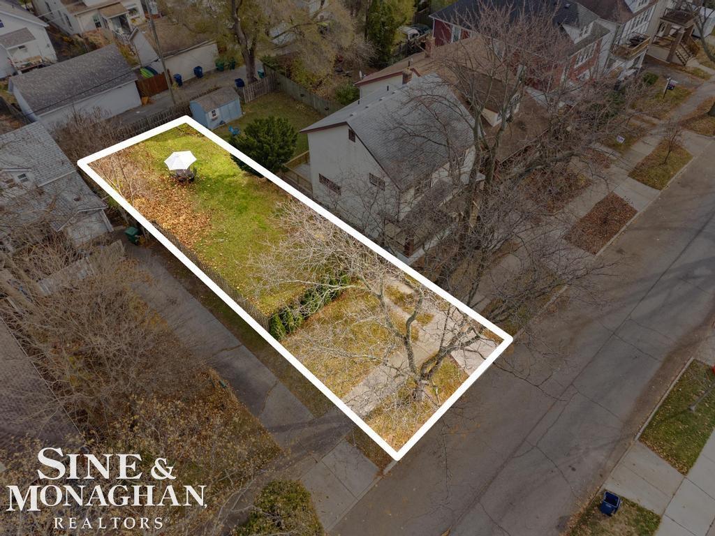 Homes for sale in Grosse Pointe Park City Wayne, MI | 1336 Wayburn St, Grosse Pointe Park City Wayne, MI 48230 | MLS# 58050195354