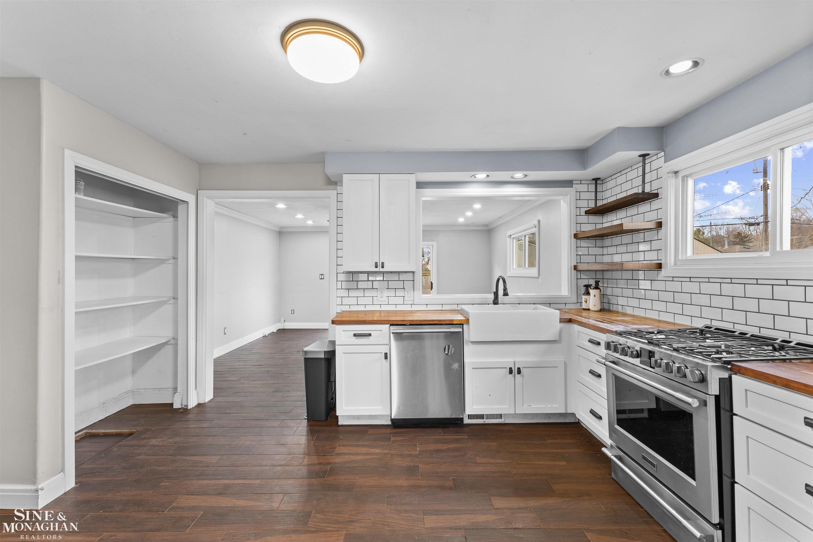 Homes for sale in New Baltimore City Macomb, MI | 50697 Elsey St, New Baltimore City Macomb, MI 48047 | MLS# 58050195378