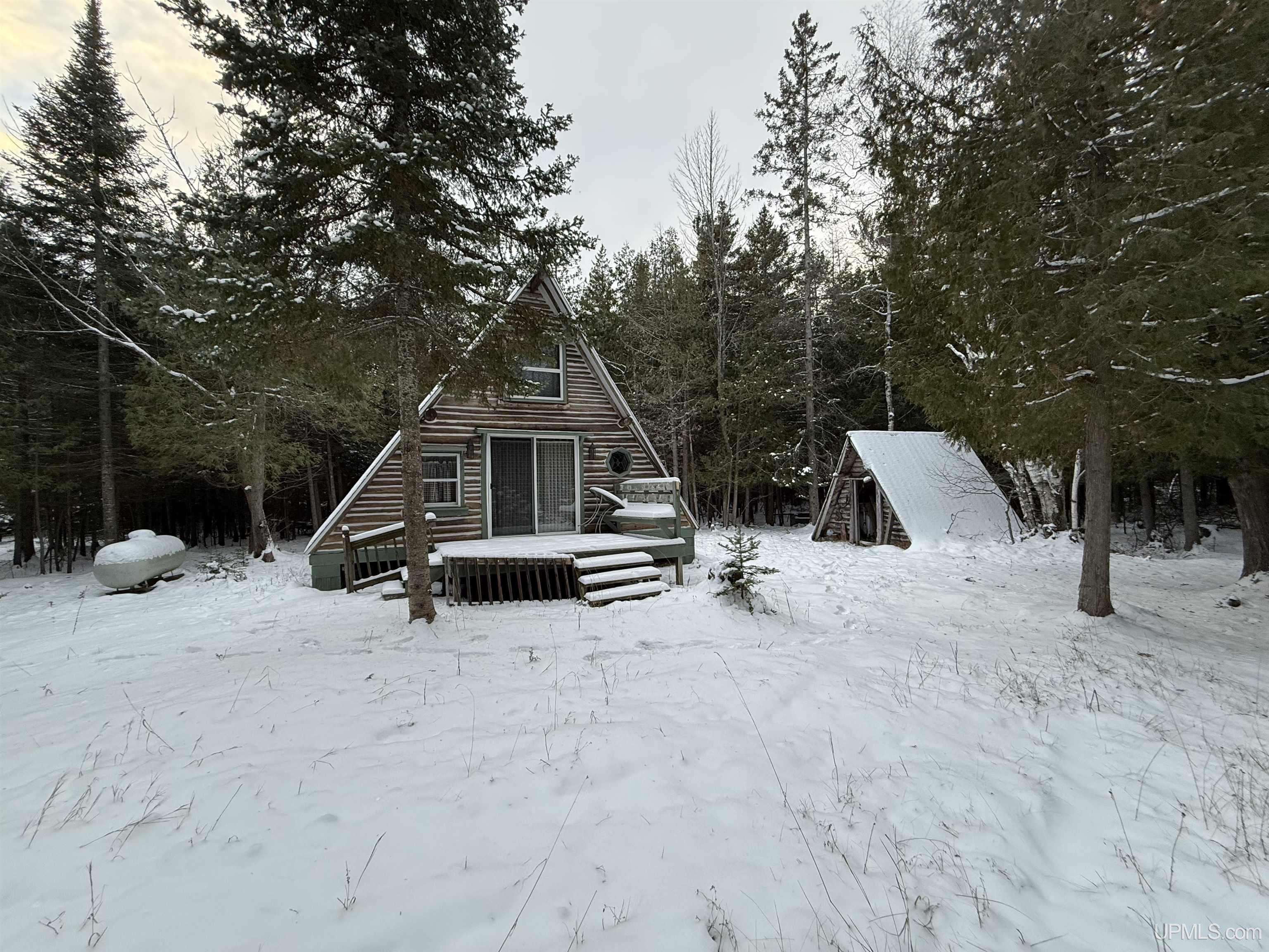 1 bedroom single family in Garden, Michigan