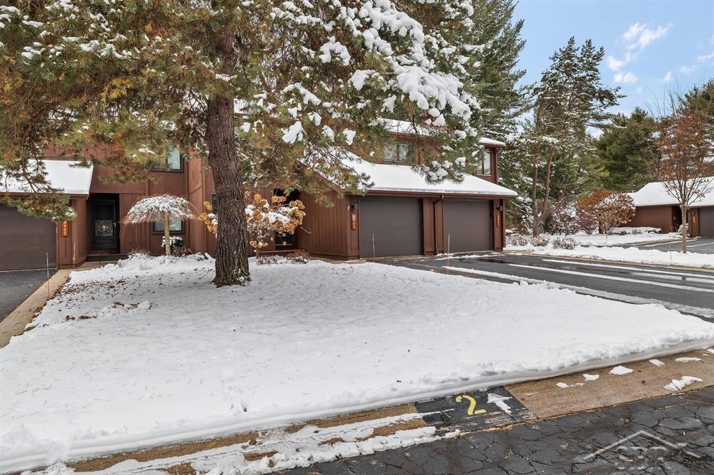 Homes for sale in Midland, MI | 4903 Grandview Cir, Midland, MI 48640 | MLS# 50195647