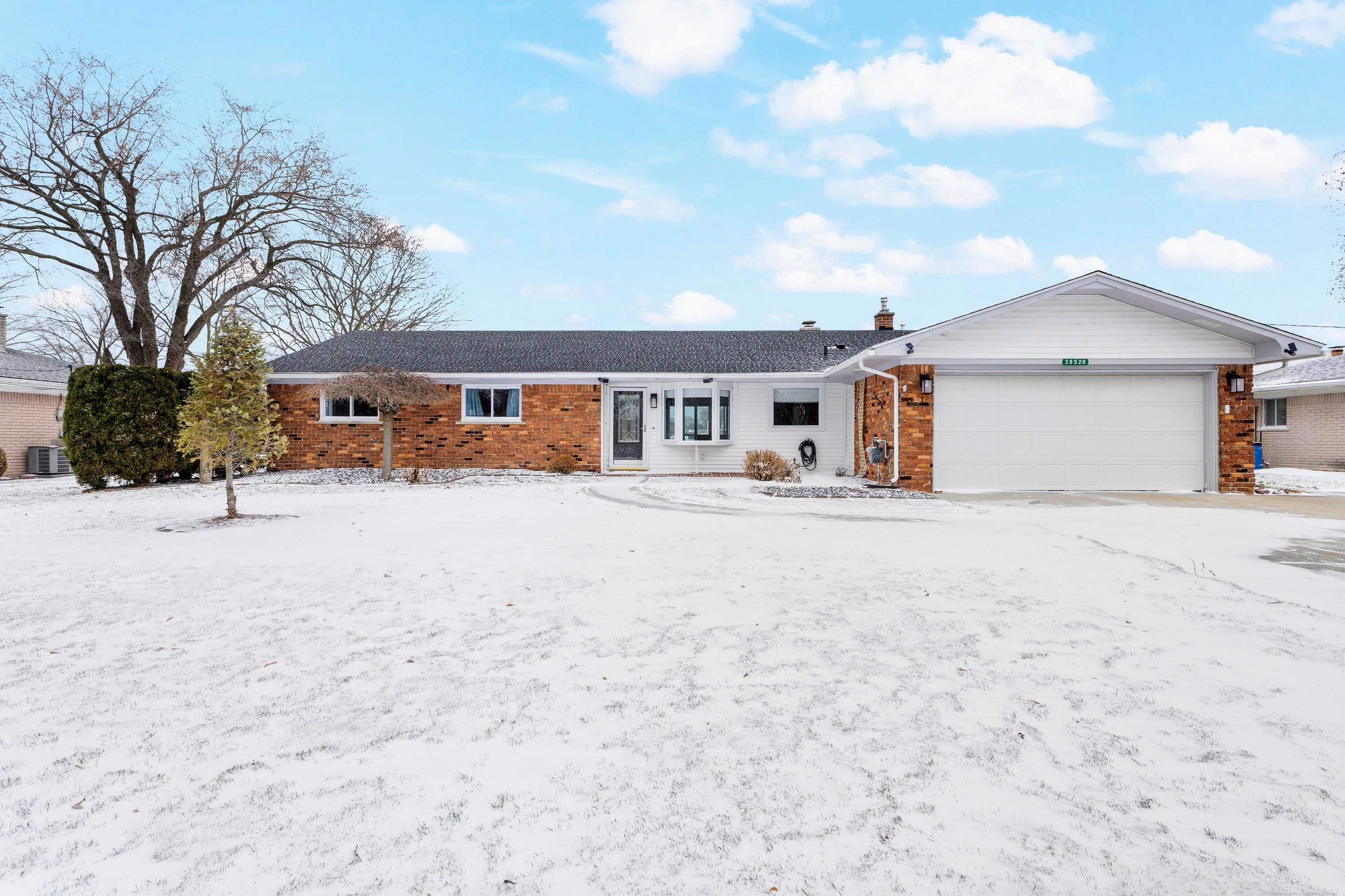 6136 Burns Line Road, Croswell, MI, 48422