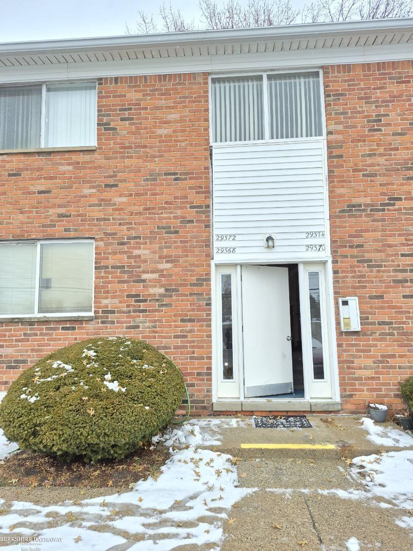 29368 Hoover WarrenCity_Macomb Michigan 48093