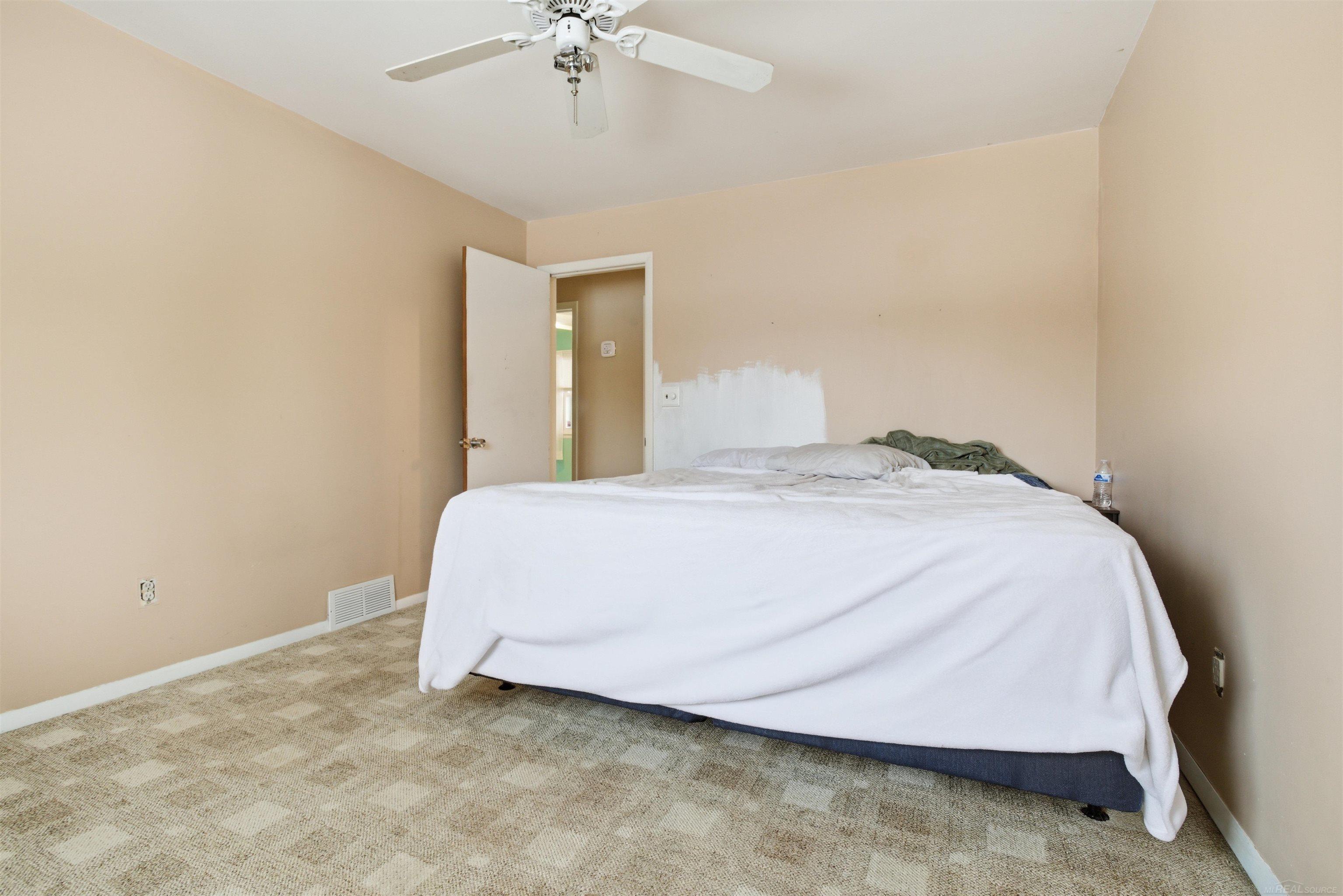 Homes for sale in Port Huron City St Clair, MI | 1828 Kennelworth Rd, Port Huron City St Clair, MI 48060 | MLS# 58050196063