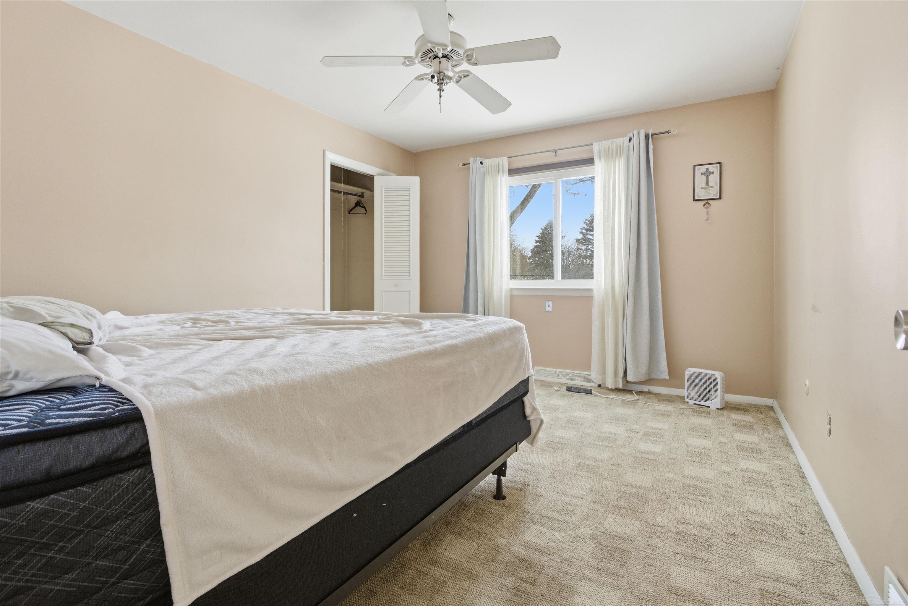 Homes for sale in Port Huron City St Clair, MI | 1828 Kennelworth Rd, Port Huron City St Clair, MI 48060 | MLS# 58050196063