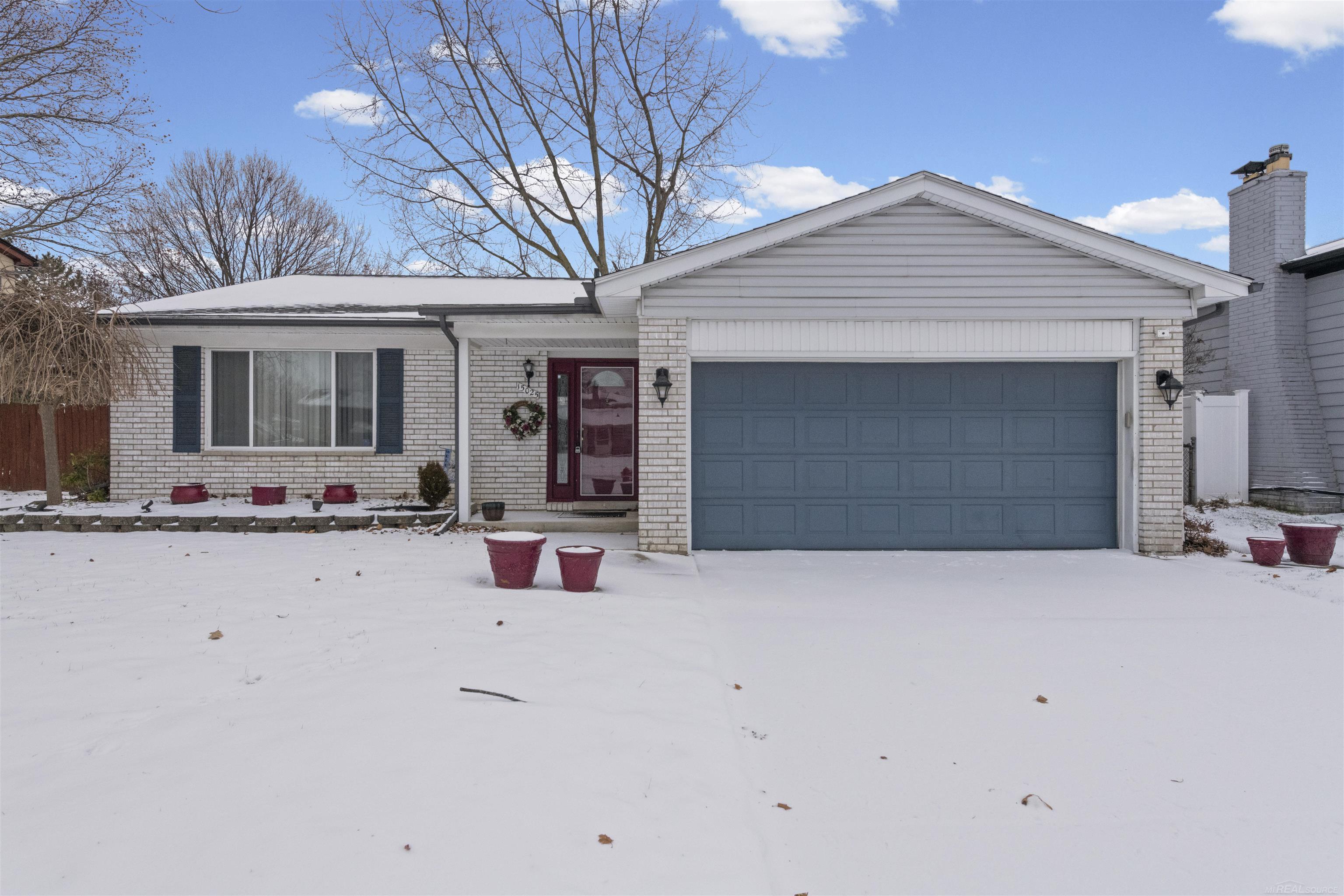 15025 Annapolis SterlingHeightsCity_Macomb Michigan 48313